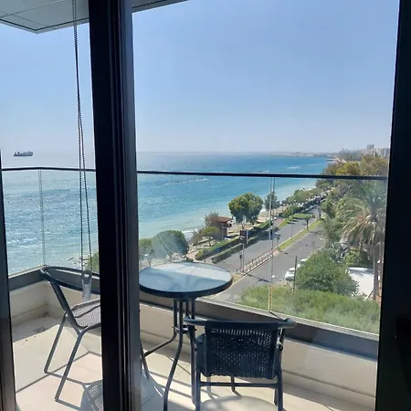 Seafront Center Apartment Limassol