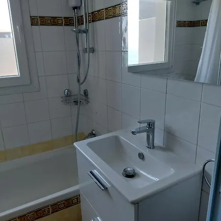 Seafront Center Apartment