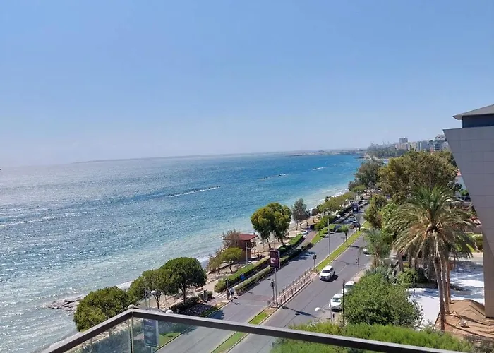 Seafront Center Appartamento